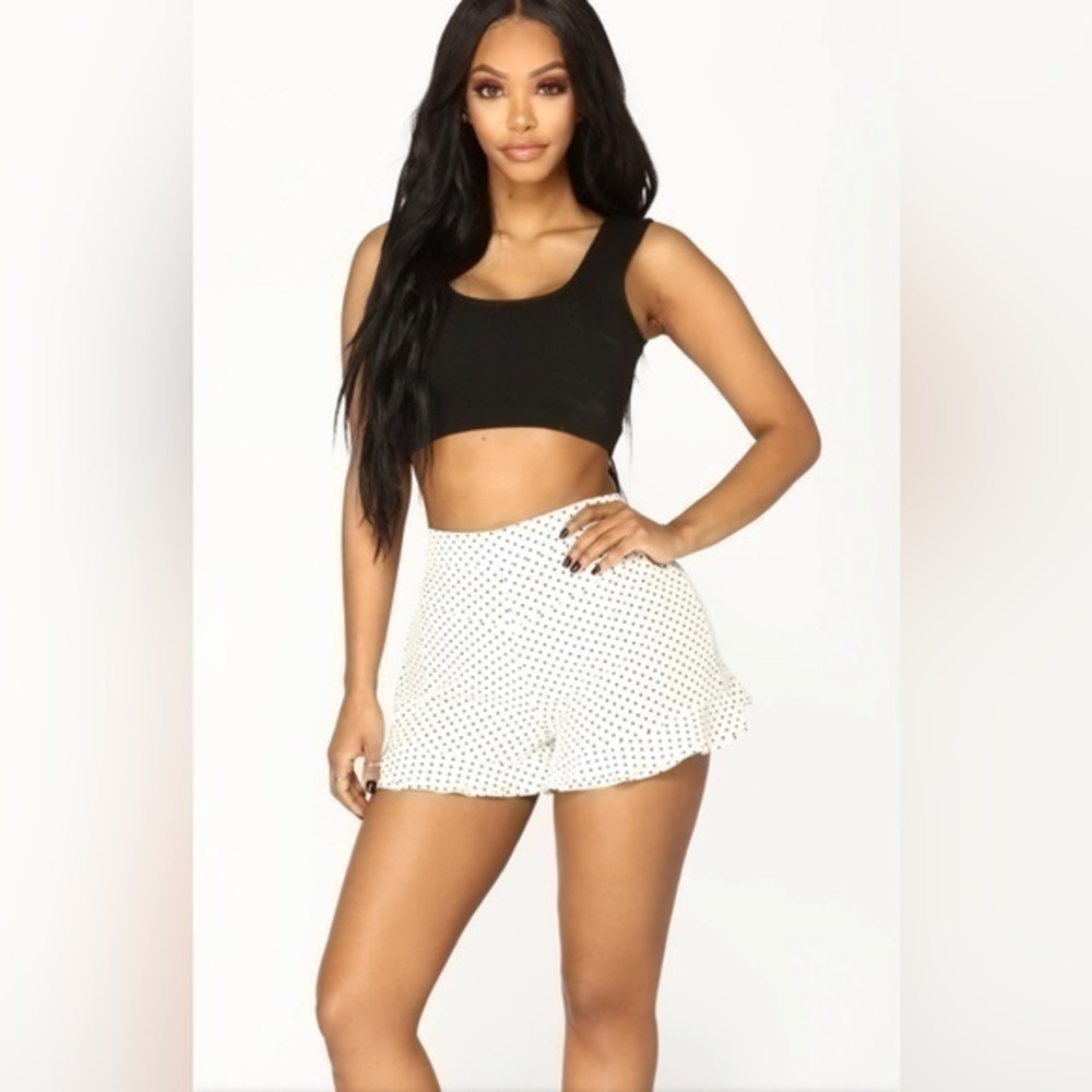 Forever 21 white with black polka dot Flowy shorts size medium